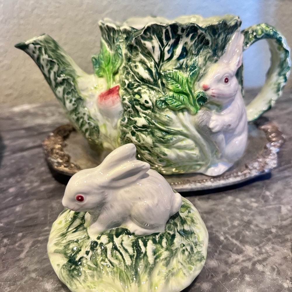Vtg Shafford Bunny Teapot